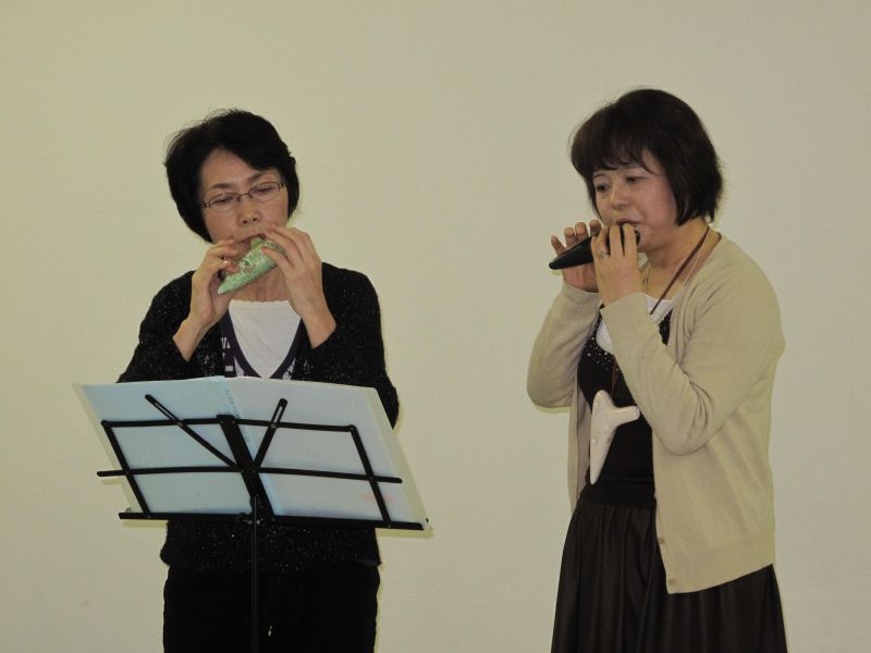 お花のお礼にオカリナ演奏